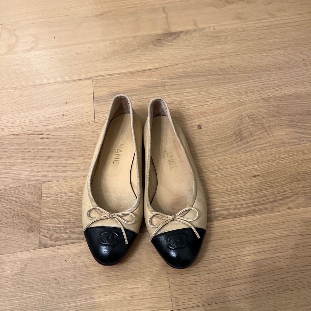 Chanel ballet flats size 37